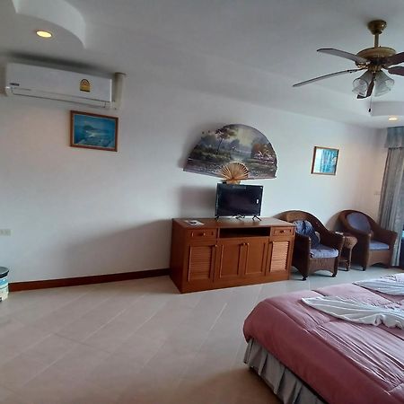 Aksarai Hotel Patong Eksteriør billede