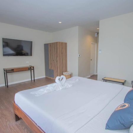 Aksarai Hotel Patong Eksteriør billede