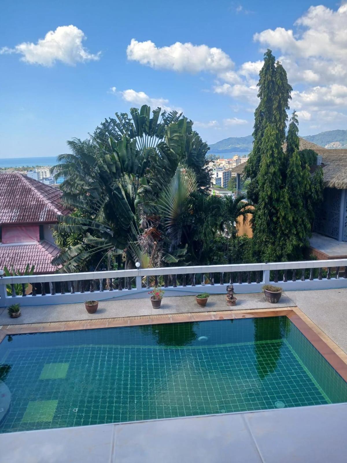 Aksarai Hotel Patong Eksteriør billede